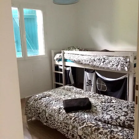 Maison De 4 Chambres A Arcangues Avec Magnifique Vue Sur La Montagne Piscine Privee Jardin Clos A 15 Km De La Plage בית נופש ארסנגואה